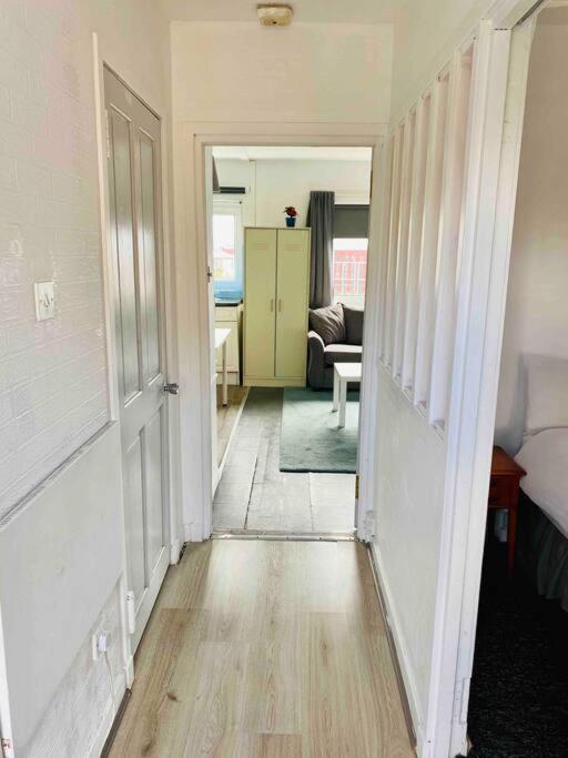 Chic Flat With Balcony Close To Merchant City Glasgow Exterior foto